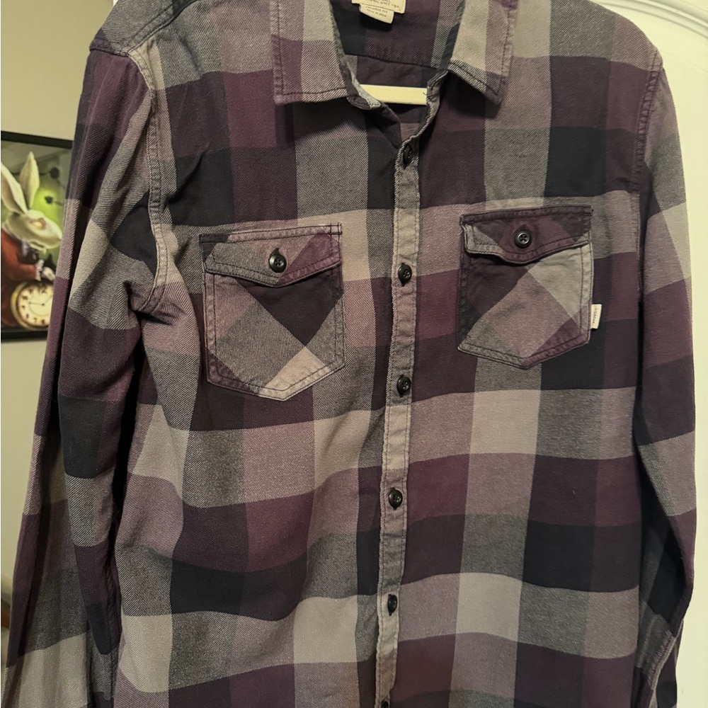 2 Vans Flannel button downs - Picture 2 of 6